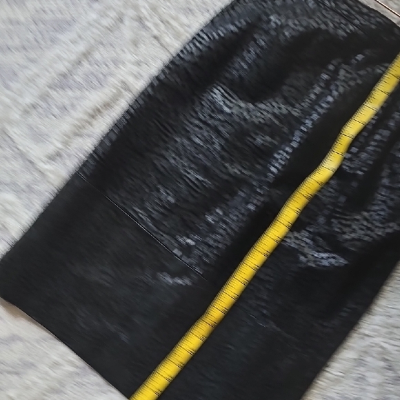 Leather Elegant Black Patterned Skirt - Picture 8 of 9